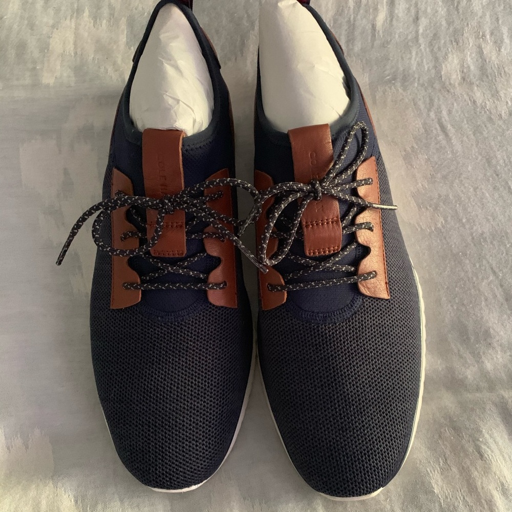 Cole Haan men’s 10.5 shoe new in box navy w/brown